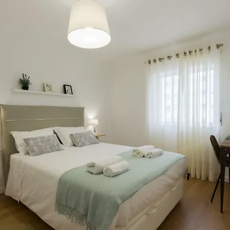 Charming Apartment *