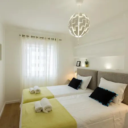 Charming Apartment *